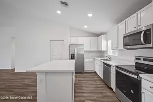 1156 Kareena St NW, Palm Bay, FL 32907 - Photo 5