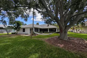 447 Lake Victoria Cir, Melbourne, FL 32940 - Photo 39