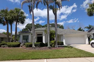 447 Lake Victoria Cir, Melbourne, FL 32940 - Photo 3