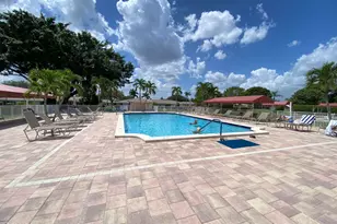 8777 Warwick Dr, Boca Raton, FL 33434 - Photo 29