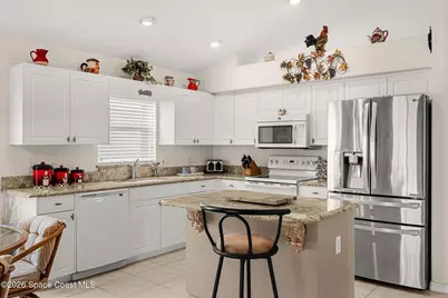 3672 Shawnee Lane, Melbourne, FL 32901 - Photo 11