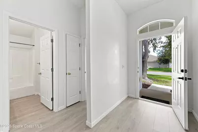 1381 Olde Bailey Lane, Melbourne, FL 32904 - Photo 3