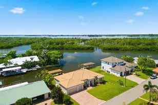 411 Hiawatha Way, Melbourne Beach, FL 32951 - Photo 1