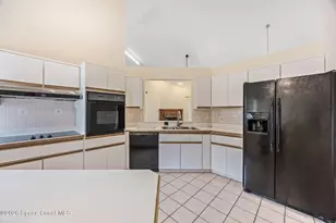 1301 Aventura Way NE, Melbourne, FL 32940 - Photo 11