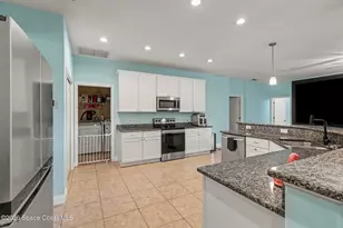 521 Borraclough Ave NW, Palm Bay, FL 32907 - Photo 7