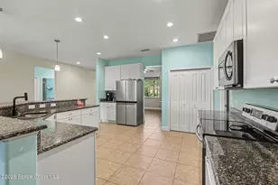 521 Borraclough Ave NW, Palm Bay, FL 32907 - Photo 9