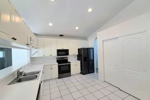 743 Carriage Hill Rd, Melbourne, FL 32940 - Photo 9