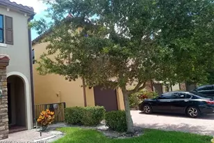 4845 NW 55th Pl, Tamarac, FL 33321 - Photo 3