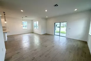 856 Castleford Ave NE, Palm Bay, FL 32905 - Photo 3