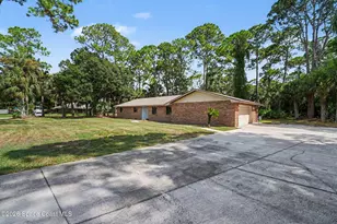 8001 Pine Needle Ln, West Melbourne, FL 32904 - Photo 3