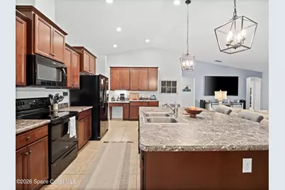 563 Alesio Avenue SE, Palm Bay, FL 32909 - Photo 11