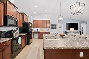563 Alesio Ave SE, Palm Bay, FL 32909 - Photo 11