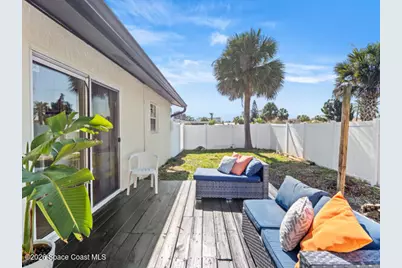 121 Franklyn Ave Avenue #East, Indialantic, FL 32903 - Photo 11