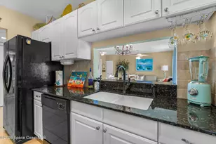 3209 S Lakeview Cir, Fort Pierce, FL 34949 - Photo 13