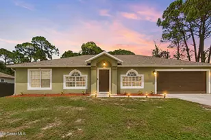 583 Edison St SE, Palm Bay, FL 32909 - Photo 3