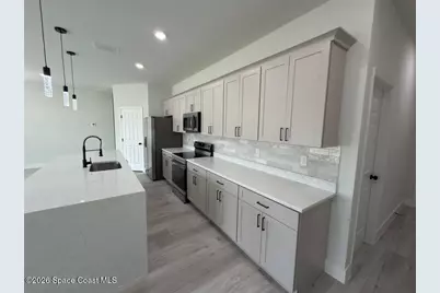 725 Bryant Road SW, Palm Bay, FL 32908 - Photo 5