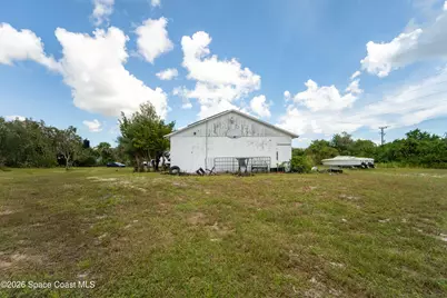 6715 Whispering Pines Lane, Grant-Valkaria, FL 32949 - Photo 9