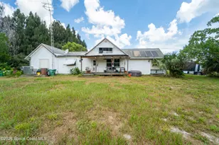 6715 Whispering Pines Ln, Grant-Valkaria, FL 32949 - Photo 7