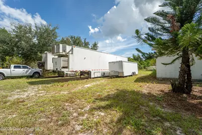 6715 Whispering Pines Lane, Grant-Valkaria, FL 32949 - Photo 13