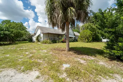 6715 Whispering Pines Lane, Grant-Valkaria, FL 32949 - Photo 17