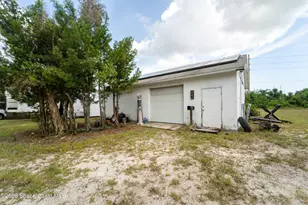 6715 Whispering Pines Ln, Grant-Valkaria, FL 32949 - Photo 11
