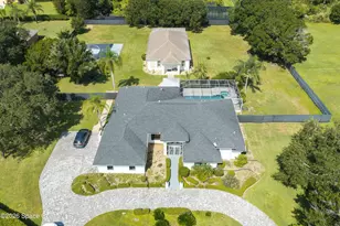 8710 Lake Ridge Dr, Grant-Valkaria, FL 32909 - Photo 1