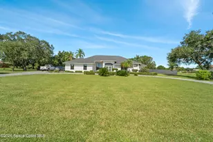 8710 Lake Ridge Dr, Grant-Valkaria, FL 32909 - Photo 75