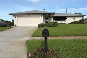 629 Ebony St, Melbourne, FL 32935 - Photo 1