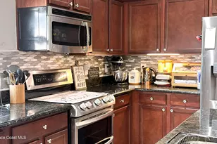 202 Teaberry Dr NW, Palm Bay, FL 32907 - Photo 5