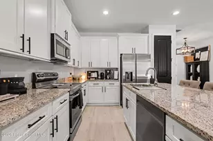 560 Topeka Rd SW, Palm Bay, FL 32908 - Photo 13