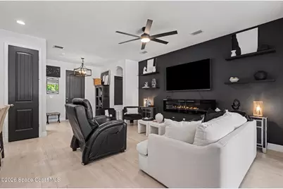 560 Topeka Road SW, Palm Bay, FL 32908 - Photo 7