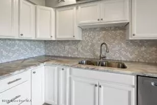 3209 S Lakeview Cir, Fort Pierce, FL 34949 - Photo 17