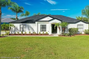 6611 Clair Shore Dr, Apollo Beach, FL 33572 - Photo 1