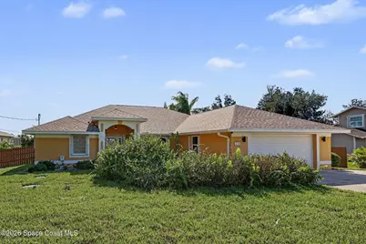2710 S Courtenay Parkway, Merritt Island, FL 32952 - Photo 3