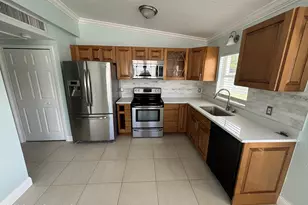 209 Pierce Ave, Cape Canaveral, FL 32920 - Photo 5
