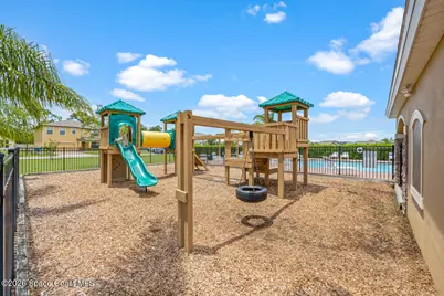 637 Old Country Road SE, Palm Bay, FL 32909 - Photo 25