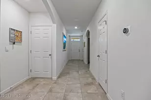 637 Old Country Rd S E, Palm Bay, FL 32909 - Photo 17
