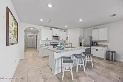 637 Old Country Road SE, Palm Bay, FL 32909 - Photo 7