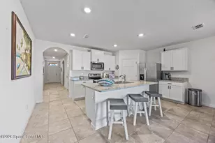 637 Old Country Rd S E, Palm Bay, FL 32909 - Photo 7