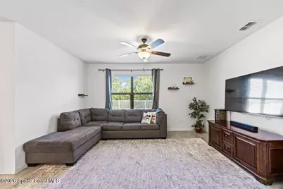 637 Old Country Road SE, Palm Bay, FL 32909 - Photo 5