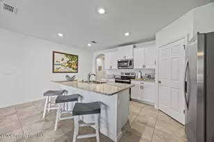 637 Old Country Rd S E, Palm Bay, FL 32909 - Photo 9