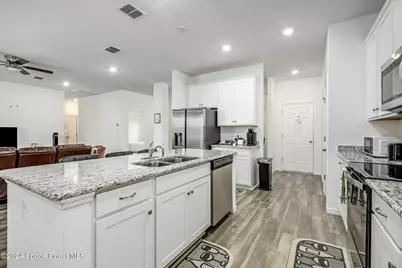 1717 Dalroy Street NW, Palm Bay, FL 32907 - Photo 17