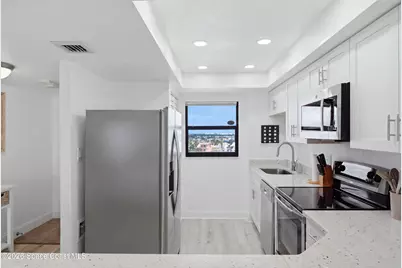 7520 Ridgewood Avenue #805, Cape Canaveral, FL 32920 - Photo 9