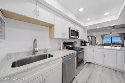 7520 Ridgewood Avenue #805, Cape Canaveral, FL 32920 - Photo 11