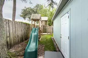 2700 Maderia Cir, Melbourne, FL 32935 - Photo 19