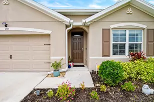 207 Guinevere Dr SW, Palm Bay, FL 32908 - Photo 3