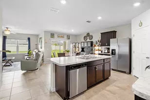 207 Guinevere Dr SW, Palm Bay, FL 32908 - Photo 9
