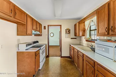 854 Carnation Avenue SE, Palm Bay, FL 32909 - Photo 11