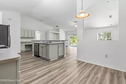 133 Hilton Avenue NW, Palm Bay, FL 32907 - Photo 9