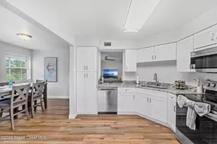 4890 Lake Waterford Way W, West Melbourne, FL 32904 - Photo 17